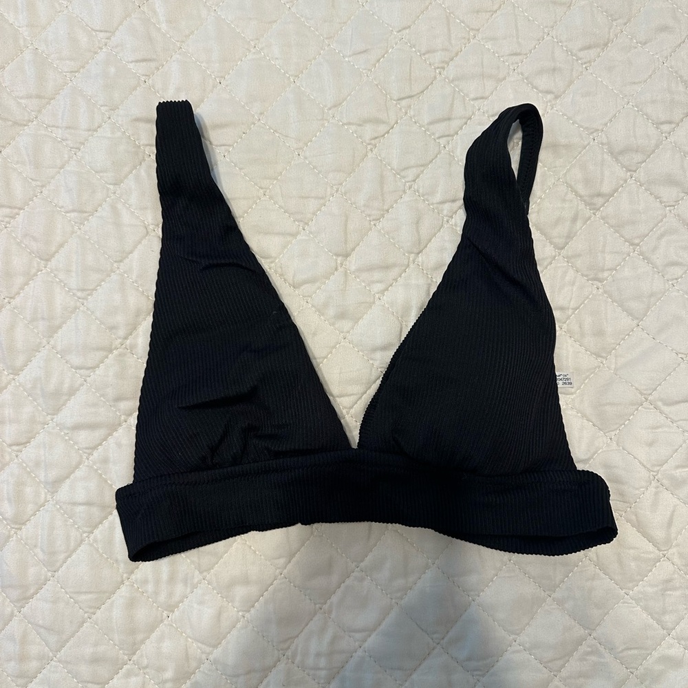 Black bikini top